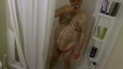 Caressonnous: 샤워하는 새아빠