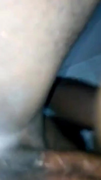 Catturata nuda, la nonna geme mentre allungavo la figa con il mio cazzo lungo nella sua stanza