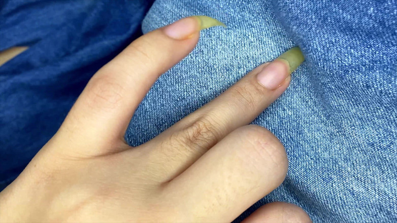 Goddess Li: Liandranails Vs Jeans