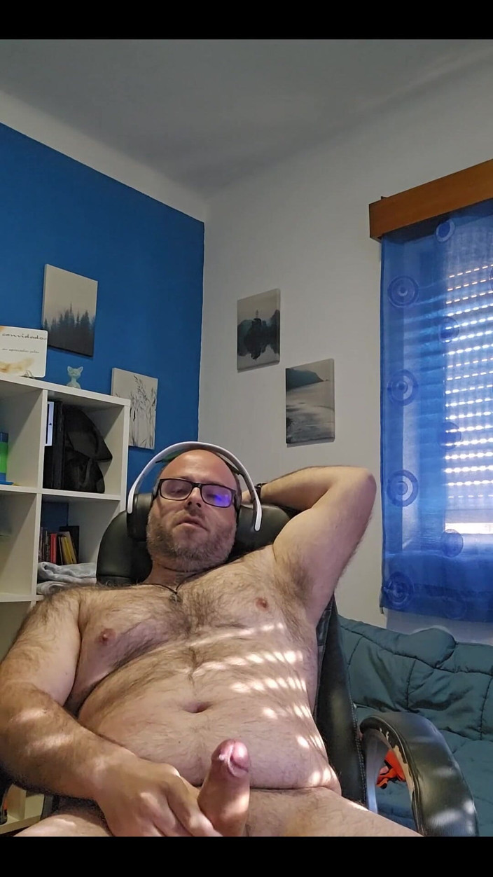 RAvingr4d4: Masturbare rapidă prin telefon