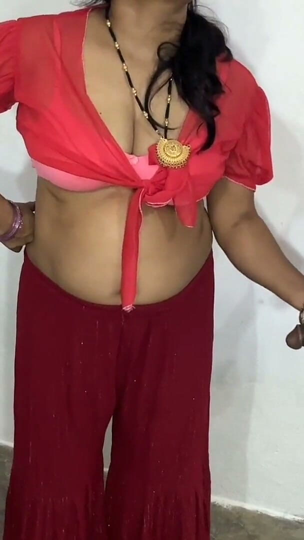 Happyhome: Hot Indian Girl Blowjob Boobs Pressing Fucking and Cumshot on...
