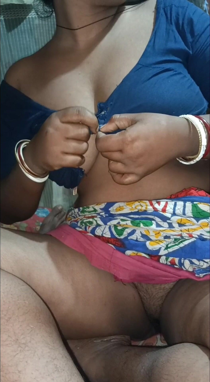 Monika Bhabhi: インドのホットなバービ・キ・チュダイを見たいです。