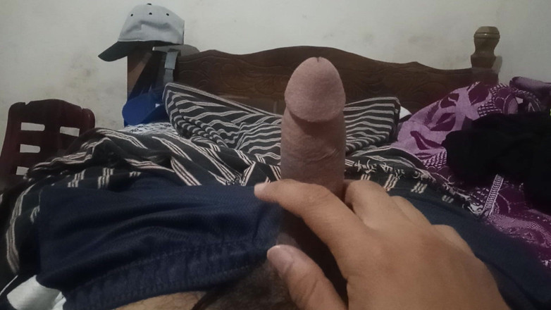 Cute boy jerks off: 尼加拉瓜素人自慰