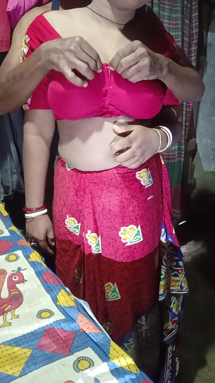 Monika Bhabhi: 印度夫妇口交饥渴