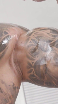 Ripped Stud Jason Stromm Gets Worshiped by Kylie Quinn!