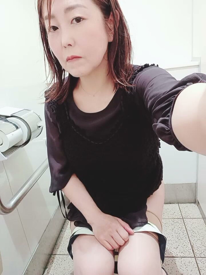 Mayumi Kanzaki: استخدمت دورة المياه في المحطة