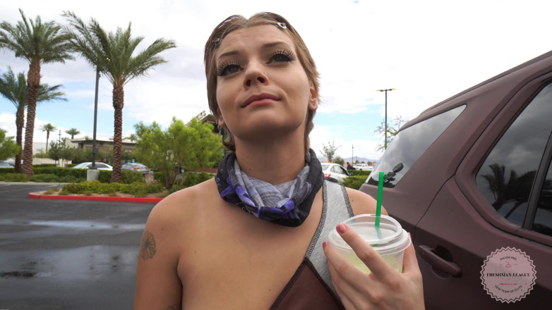 Katie Diggs: Polla flaca y semen después de café mornin