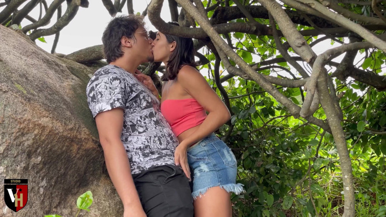 VictorHugo: Novia dando una mamada