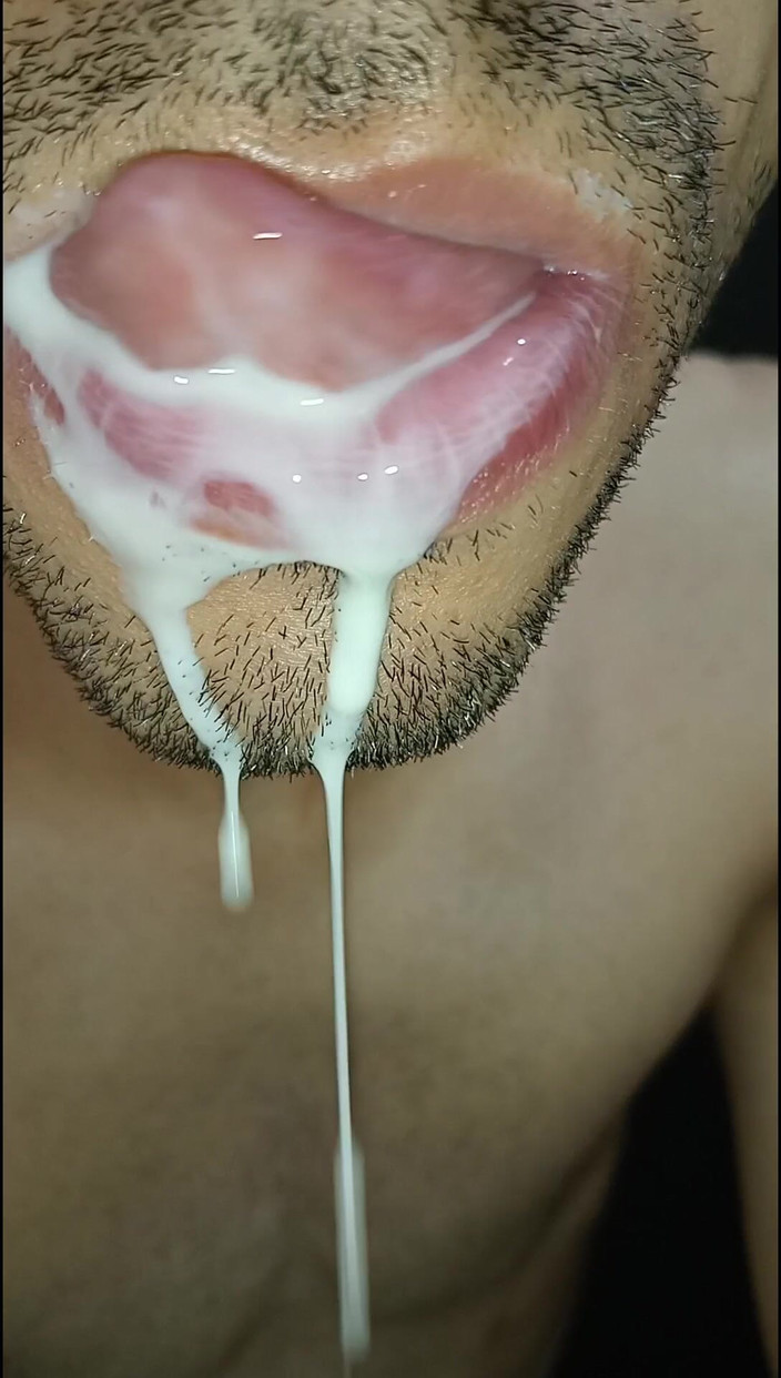 Rey rey: Sborra in bocca, gioca con il tuo sperma, e ingoiaLo,...
