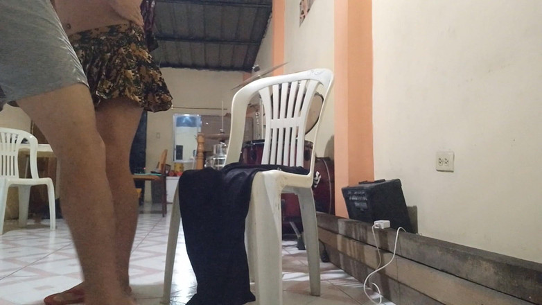 Martin13: Üvey anne vajinasında lüks bir yarak gösteriyor, biniyor ve sonra...