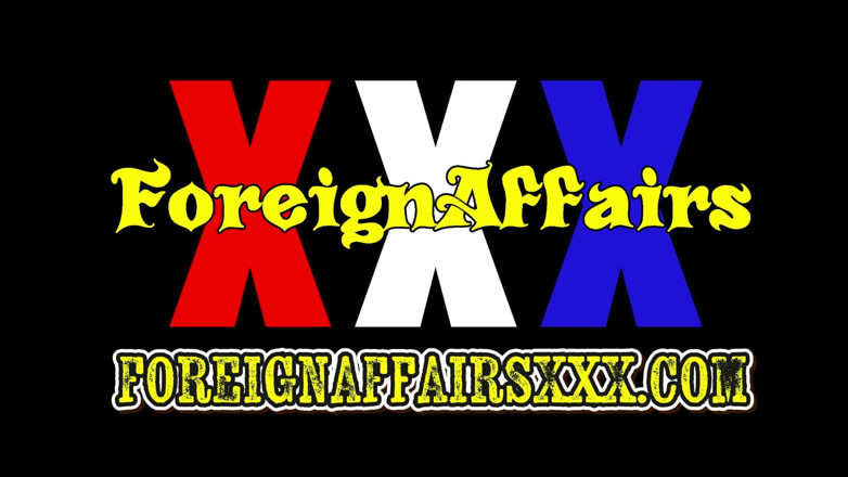 ForeignAffairsXXX: パーティー - アジア系ポルノスターとのデイデートがセックスに発展