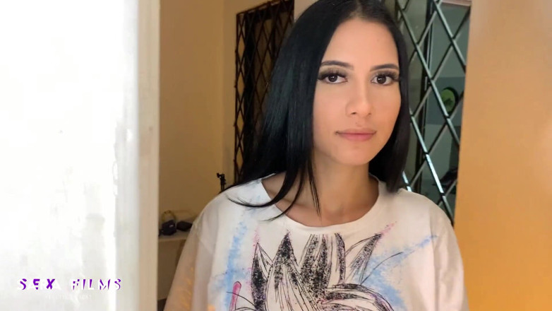Sara films: Azgın tesisatçı büyük götünü gösteriyor