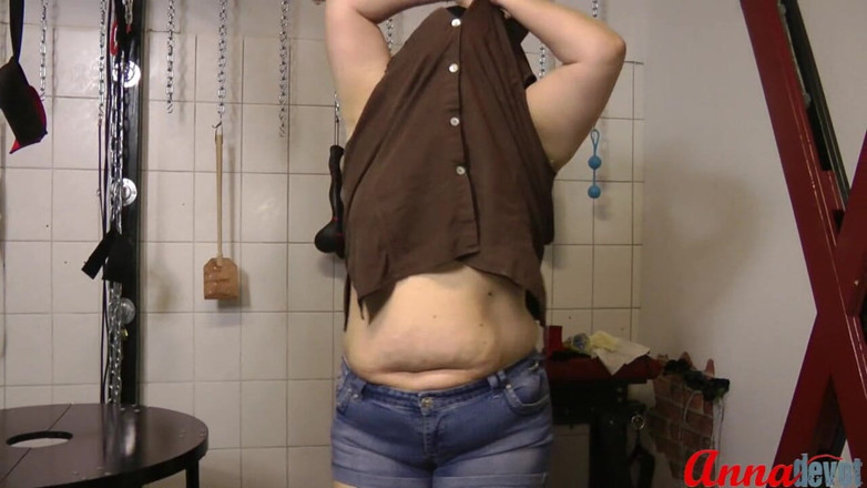 Anna Devot: Annadevot - výprask na zadek jeans