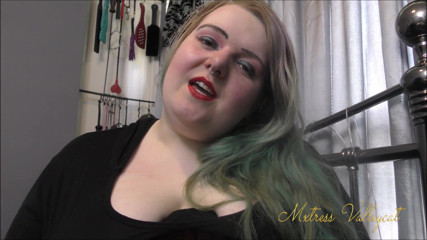 Mxtress Valleycat: Mesmerized into buying me boots