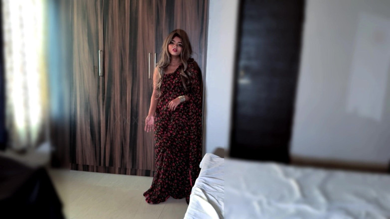 Xxxsexfreak: MILF - While Taking Rest I Fucked My Hot Step Mom -...