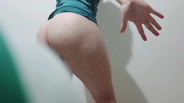 amateurbrazilian: Sexy Femboy Fell on the Internet Showing Her Big Ass...