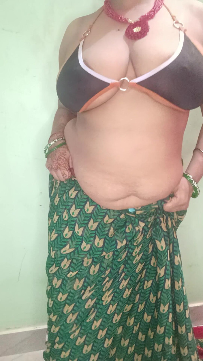Kavita suman: Ich will großen schwarzen schwanz. Indische bBW-ehefrau sari tanz und...