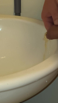 Peeing for Those That Like to Watch