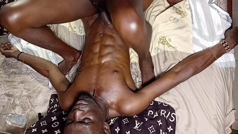 Black shooterr: Fucking Him Inside Restroom