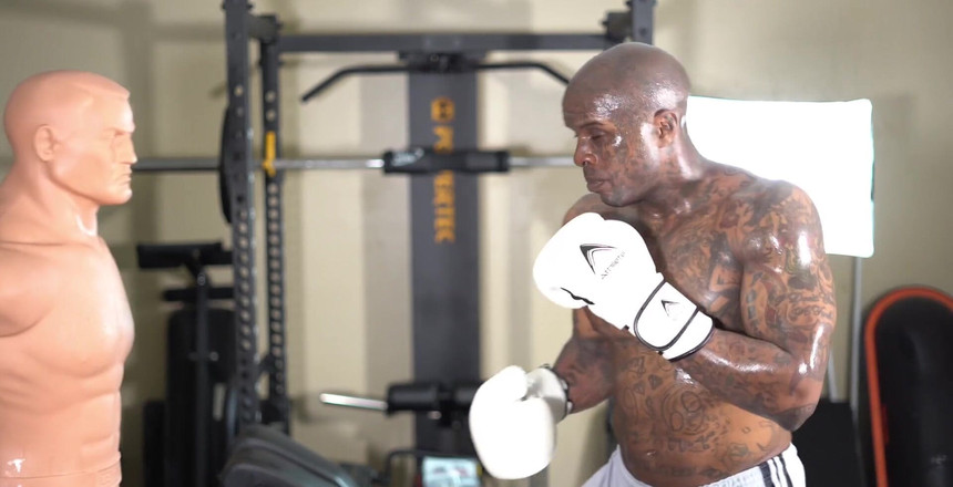 Hallelujah Johnson: Boks egzersizi.