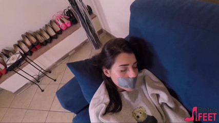 Foot Fetish HD: Picioarele Petrei în robie cu bandă