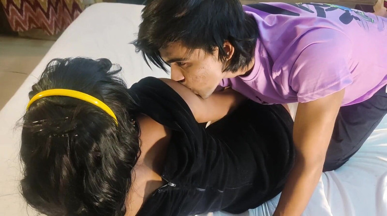 Pankaj Gupta: Cell Tora她的前男友的重口味性爱