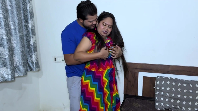 Desimaal69: Filmare de acasă indiană labă cu muie dură, coloană sonoră...