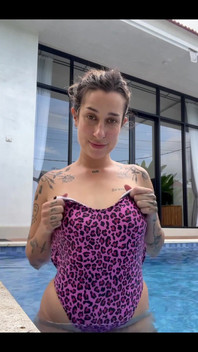 Titty Flash in the Pool