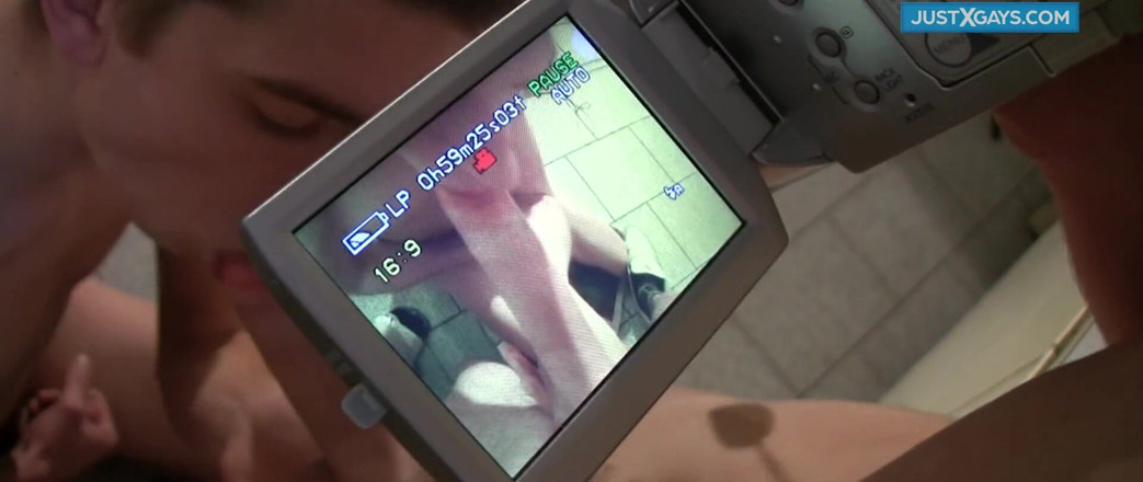 Just x gays: 2 hombres jóvenes follan y se filman