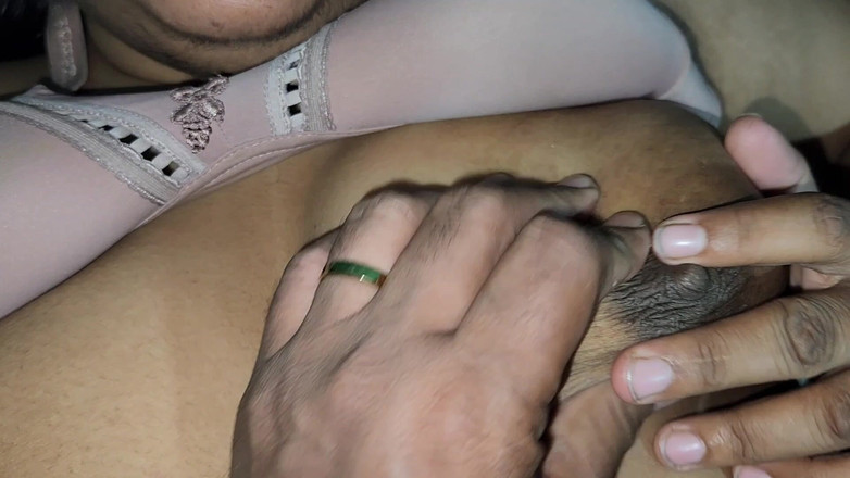 Akhi moni: Debor Vabi 로맨틱 비디오 01