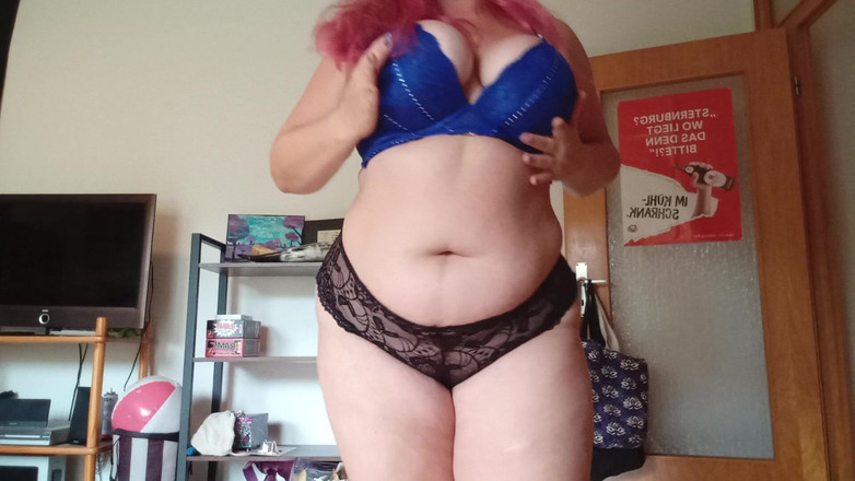 SweetChloe: Hot Dancing