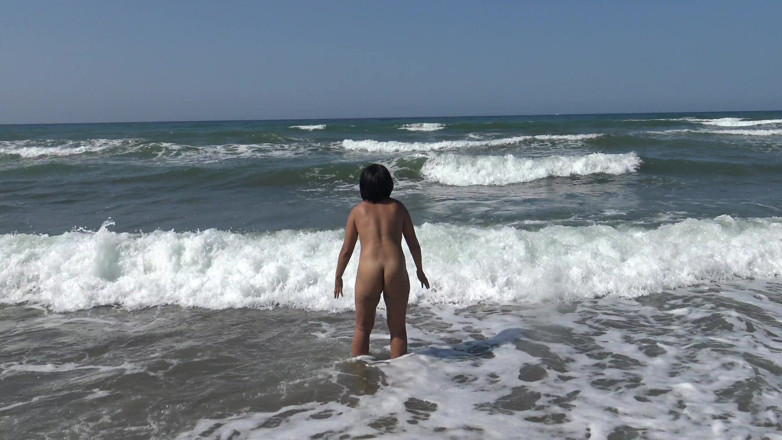Stepmom Susan: Kıllı olgun evli kadın Fransa'da plajda büyük emmeyi seviyor