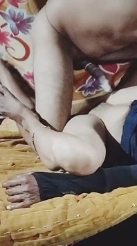 Sesso con una ragazza indiana del villaggio