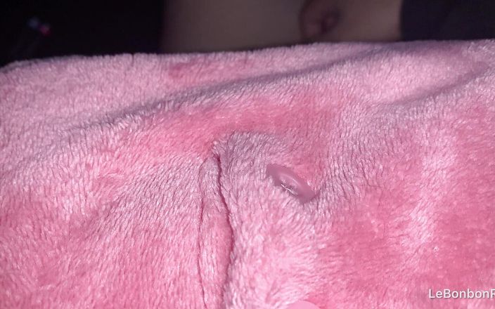 LeBonbonRose: Ejacularea ei îmi face prea mult bine!
