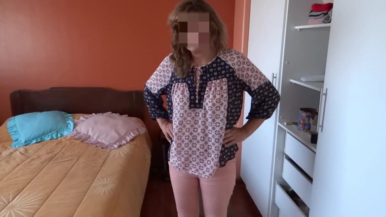 Ardientes69: Styvson Visar Mig Sin Stora Hårda Kuk Och Ber Mig...