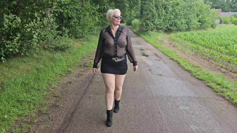 UserBitch1: Frivole sur la route et mauvais temps