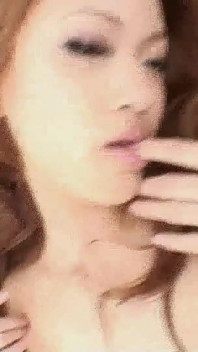 Sexy Japonská vysokoškolská teenagerka venku ošukaná do chlupaté kundičky