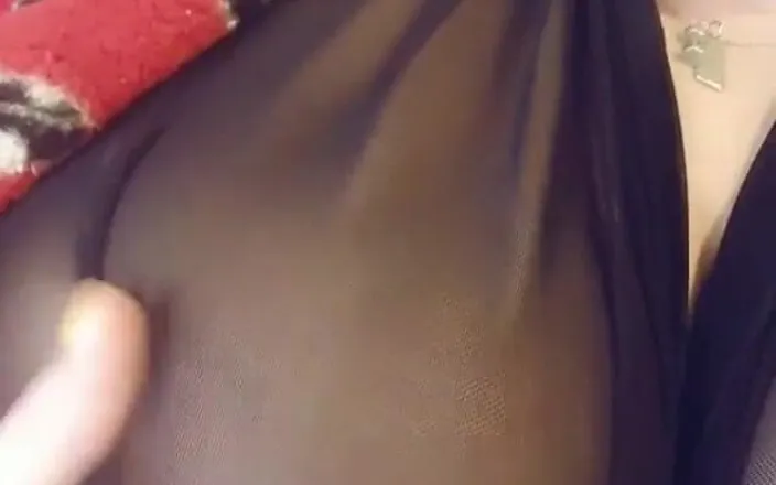 Livie Blainn: Think You Could Handle This as a Lunch Break?
