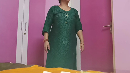 Charmed baseline: Quitter l’hôtel de Kavita Bhabhi