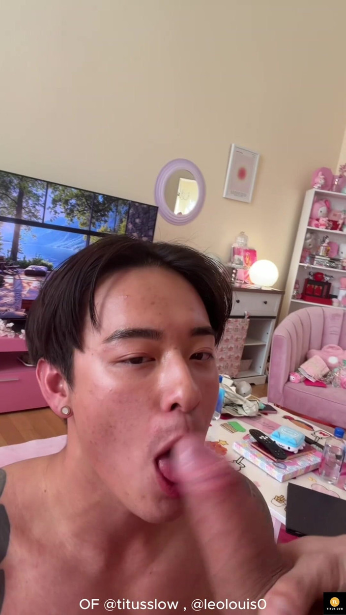 titusslow: 내 쪼이는 구멍에 거의 들어갈 수 없는 그의 Thiccck 자지