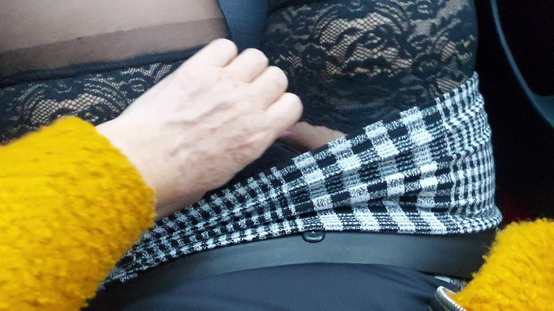 Step Mommy: Naylon çoraplı azgın orta yaşlı seksi kadın sabah seksi bacakları ve...