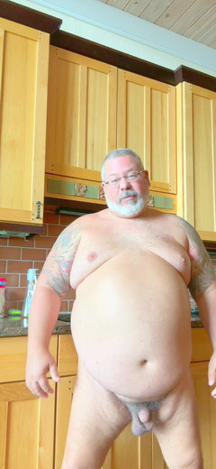 Hand-Free-Daddy-Chub: Tlustý tlustý pták a býčí koule na motorkářské policajtce