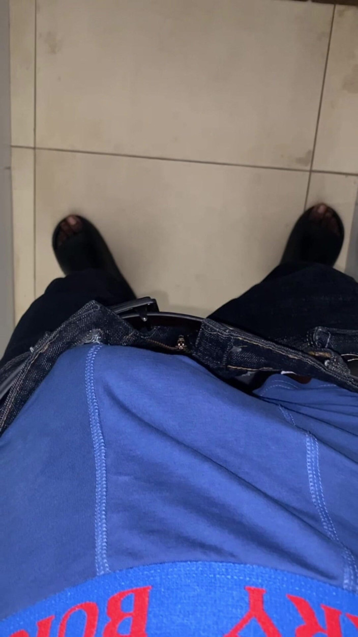 Slimniqqa: Il delinquente giamaicano bbc si sega
