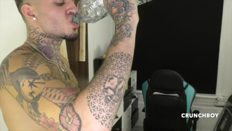French Twinks Amator videos: o gêmeo Pete Pinata usado cru por mestre Aaon