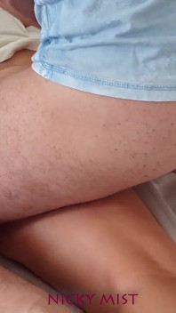Ošukal jsem svou malou nevlastní sestru ráno