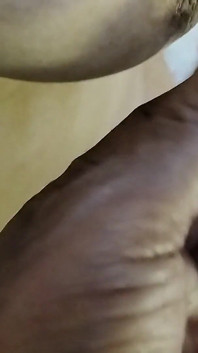 desi bhaabhi choos rahi hai chudaee phoraple uske sautele pita hot nippal chhoti choot ko chaatte hue hot stan