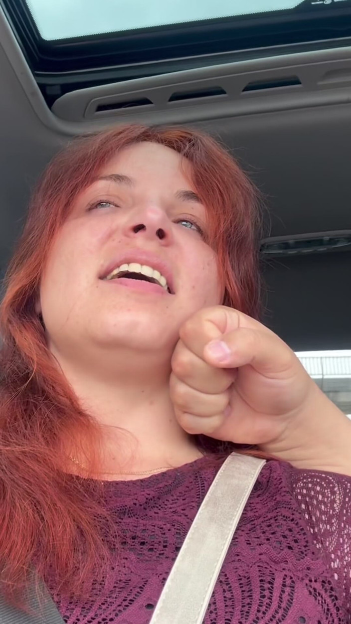 Elena917: Face Punching on the Way and Whipping Aftermath
