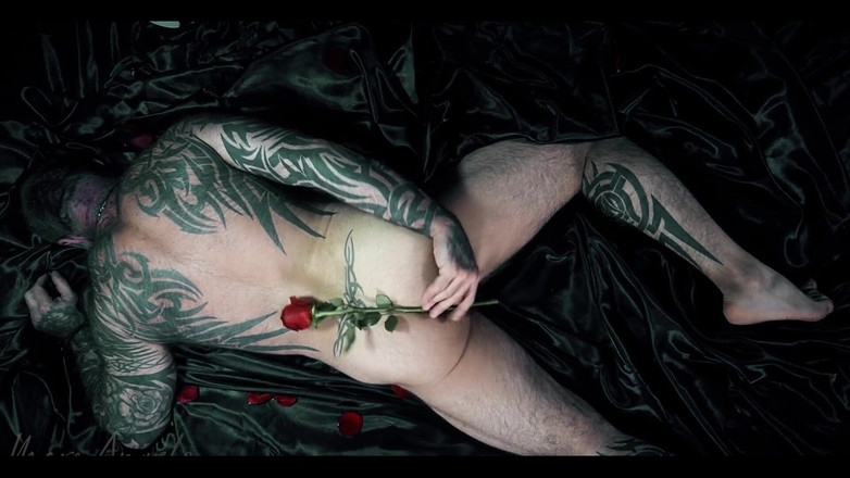 Marc Angelo: Cupid bodoh! Ngasih aku video orgasme yang panjang