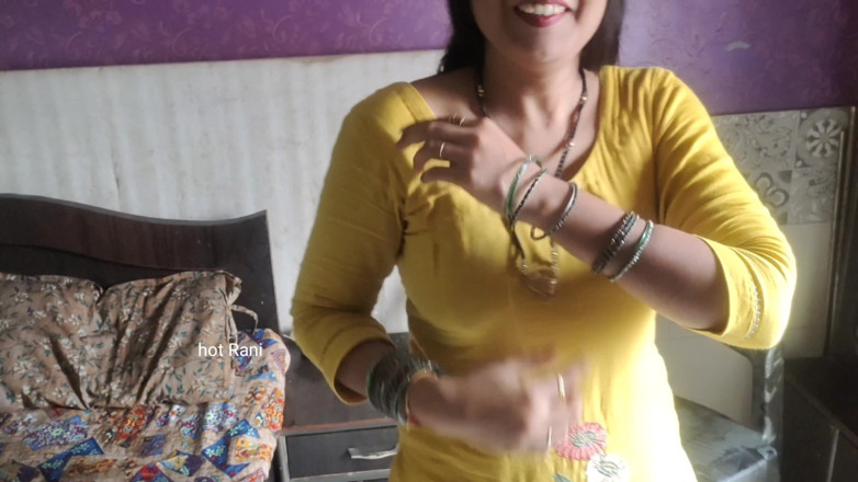 piryaprajapati: Gadis remaja hot india lagi asik nyepong kontol dan dientot...