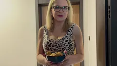 Nova vizinha se apresenta